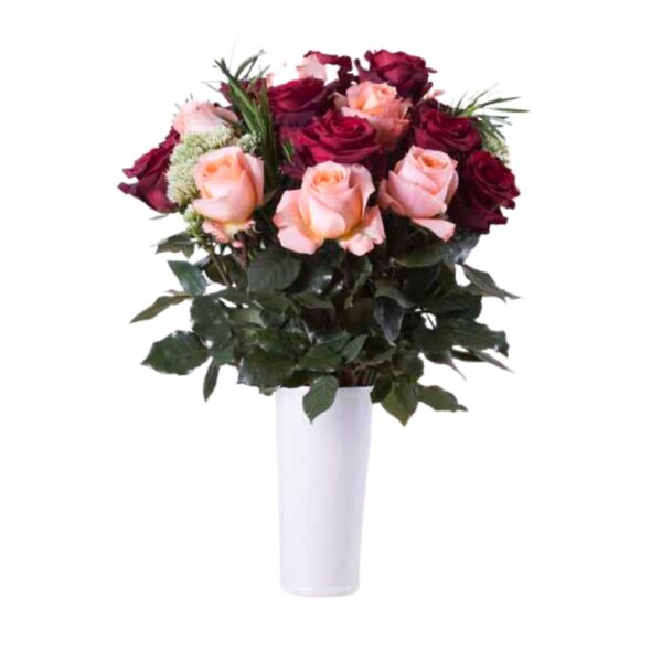 Bouquets de Rosas FIERCE POWER con fillers en 50cm